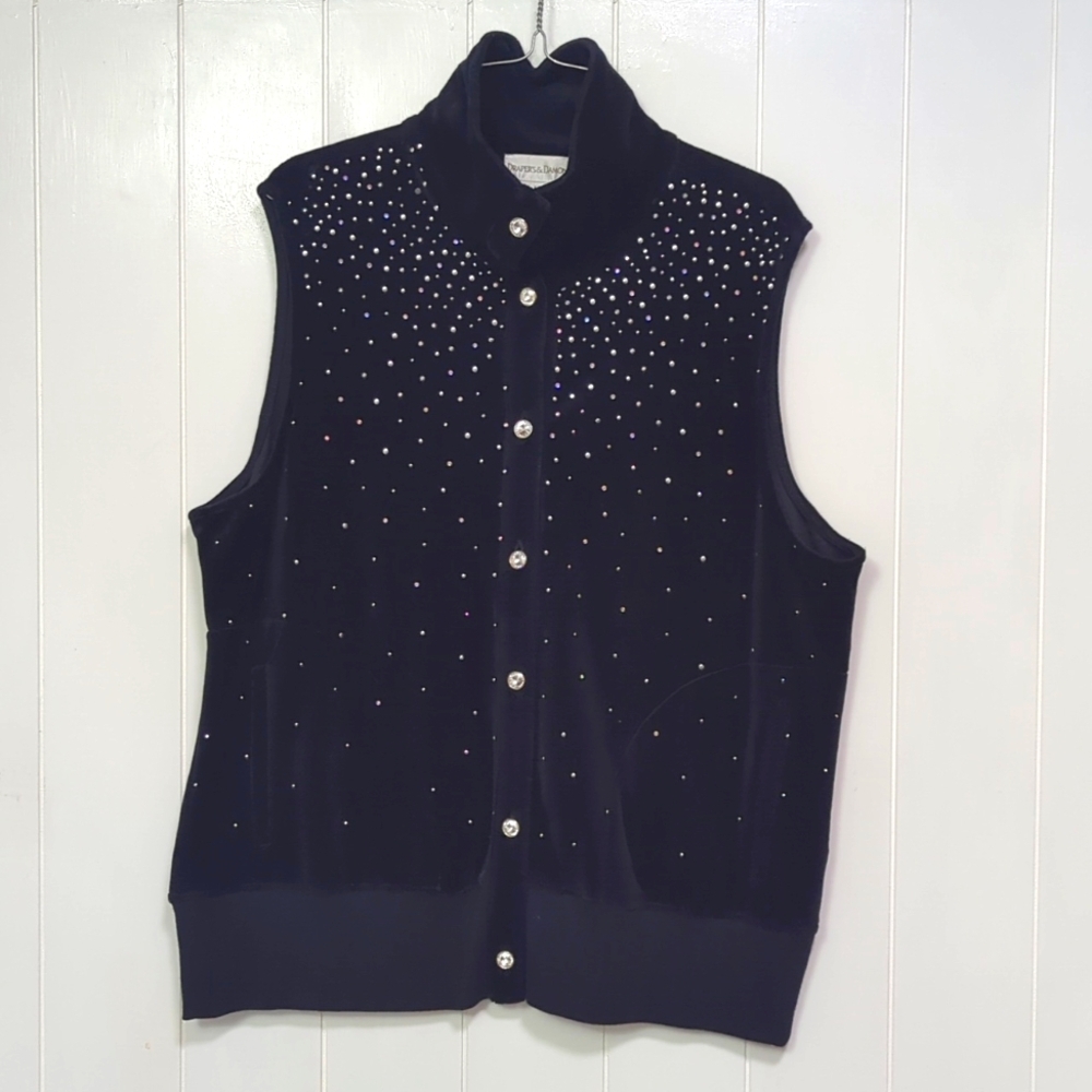 ⭐NWT Shiny Rhinestone Drapers and Damon's Button Down Velour Top